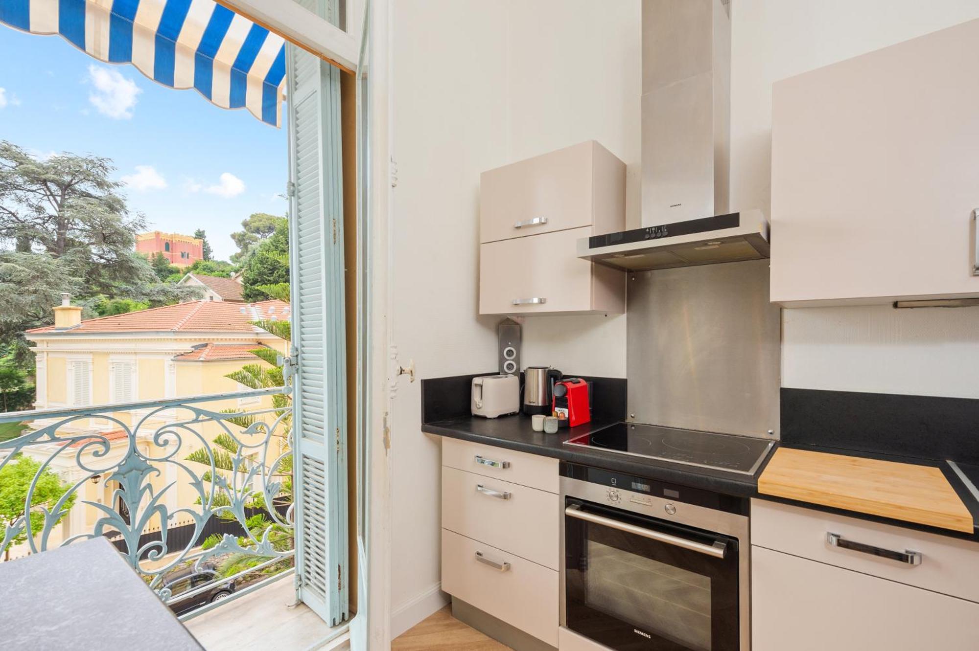 Апартаменты Mont Fleuri- Somptueux 2 Pieces - Parking - Ментона Экстерьер фото